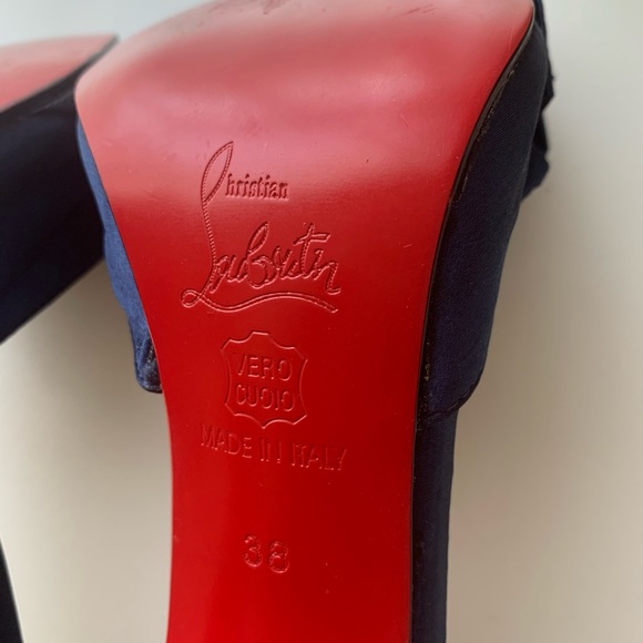 Christian Louboutins satin bow peep toe - Picture 5 of 7